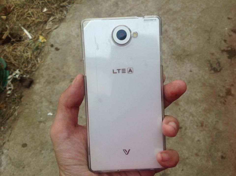 Bán hay giao lưu vega iron2 a910s trắng-vàng - 1