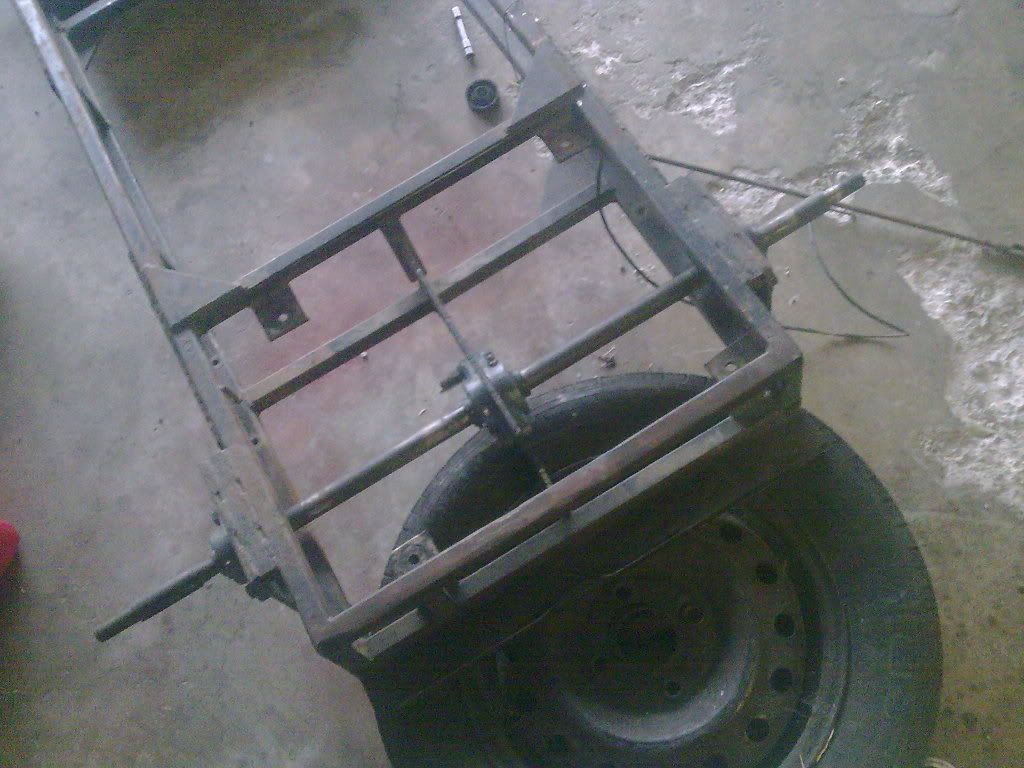 single wheel drive, different axles DIY Go Kart Forum