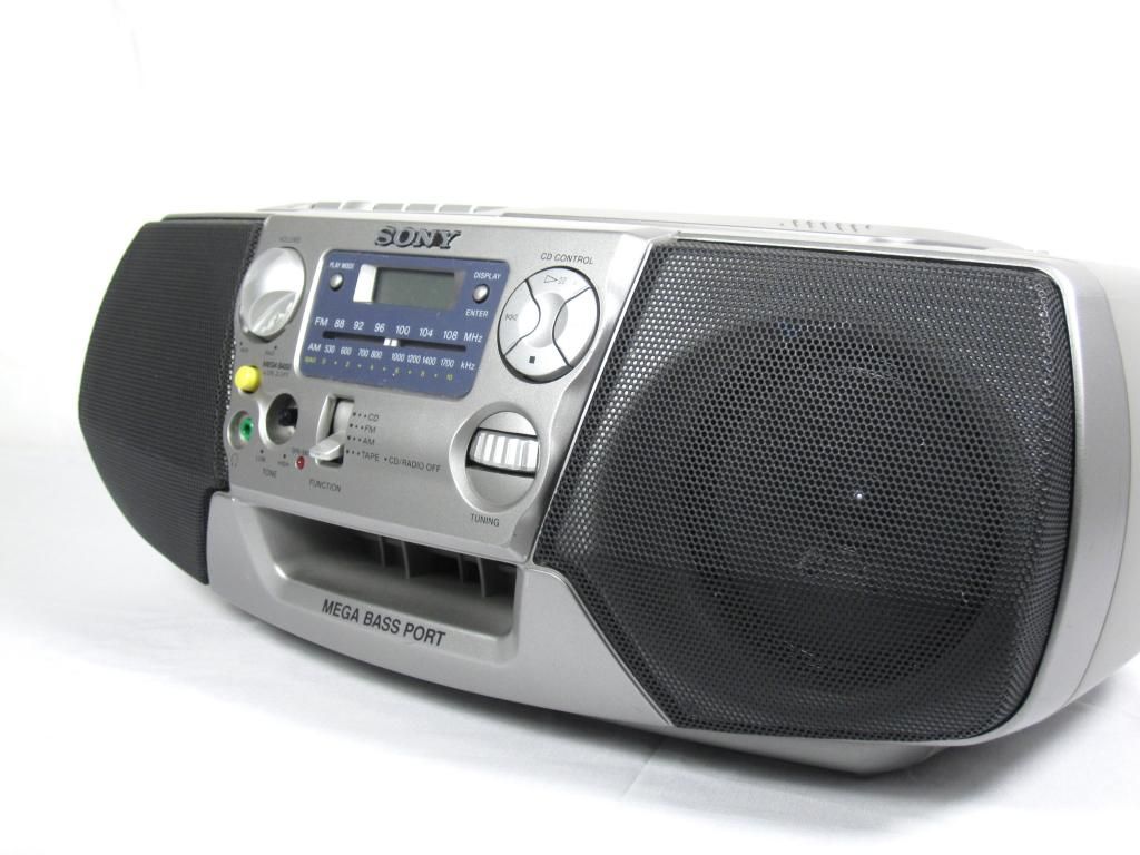 Sony CFD V17 Portable Boombox Am FM Radio CD Player Cassette Recorder